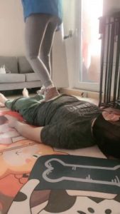 【桃子老师】帆布鞋棉袜全体重踩踏 bf19642_绳艺库视频下载