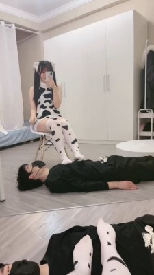 【礼礼大人】萝莉主踩踏喂食凌辱【完整版】 bf22382_绳艺库视频下载