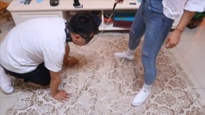 【猫猫大人】牛仔裤白匡威强迫坐脸钻胯 YC-210910-6_绳艺库视频下载