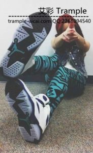 篮球aj7长腿美女脏篮球鞋艺术踩跺_绳艺库视频下载