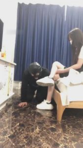 【77S】羞辱老狗舔脚强制虐 bf10297_绳艺库视频下载