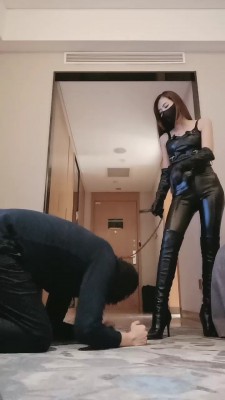 【多多】前男友求复合反被虐 bf21172_绳艺库视频下载