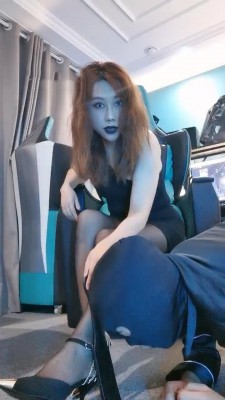 【黑色安息日】网咖羞辱设计师奴 bf11824_绳艺库视频下载