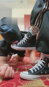 【甜沁】学生S脏臭棉袜蹂躏 bf15725_绳艺库视频下载