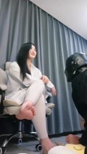 【小羊S】脚奴的幸福生活【上】 bf19778_绳艺库视频下载