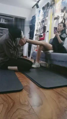 【傲柔】重度刑奴深度开发-踢踹抽踩舔 bf9201_绳艺库视频下载