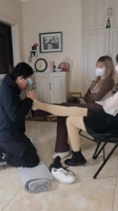 双女神模特踢裆耳光闻脚 YC-220905-3_绳艺库视频下载