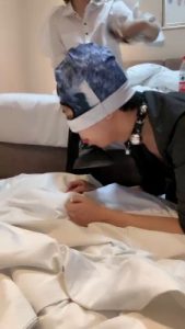 【妮妮sama】棉袜丝袜臭脚诱惑 bf22812_绳艺库视频下载