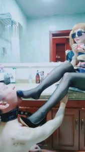 【舞媚女王】高跟黑丝全体重踩踏 G-210821-12_绳艺库视频下载