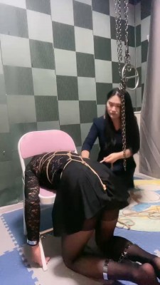 【盈盈】捆绑堵嘴囚禁狗 bf19980_绳艺库视频下载