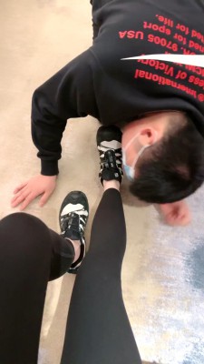 【jenn】艺校女神首调-舔运动鞋/提档全体重踩踏/转胯骑马 bf28172_绳艺库视频下载