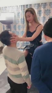 【二宝】群殴混乱脚耳光/狠踩人肉脚垫 bf10084_绳艺库视频下载