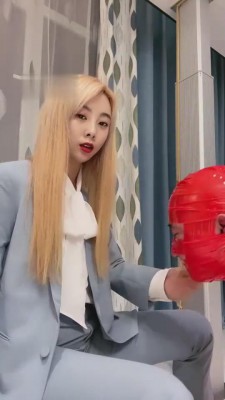 【梦樱S】全体重踩踏木乃伊【完整版】 bf10596_绳艺库视频下载