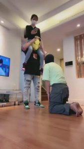 【艺术美学】骑肩脚耳光/库里丝腾空跳踩 bf11234_绳艺库视频下载