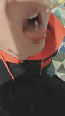 【元芷大人】踢裆贱狗-狗舌头给主人灭烟 bf8100_绳艺库视频下载