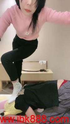 【陈甜女蒂】短白靴脏船袜调狗 bf23459_绳艺库视频下载