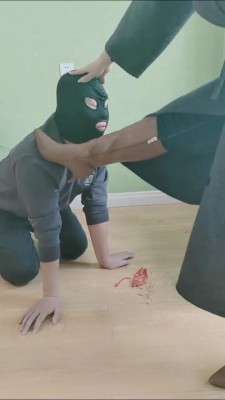 套路直播视频【辣姐】圈养两条狗撒气 bf23938_绳艺库视频下载