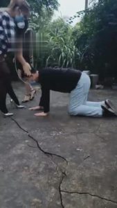 【第一帅男神】首次户外双女王调教 bf4710_绳艺库视频下载