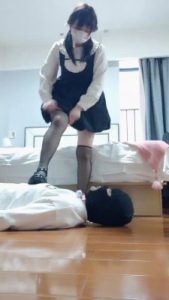 套路直播视频【软软S】萝莉主皮鞋黑丝诱惑/骑马踩踏/提档 bf25709_绳艺库视频下载