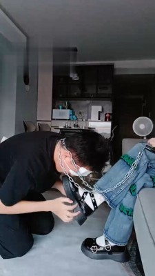 【叶子女神】皮鞋原味白袜羞辱 bf18413_绳艺库视频下载