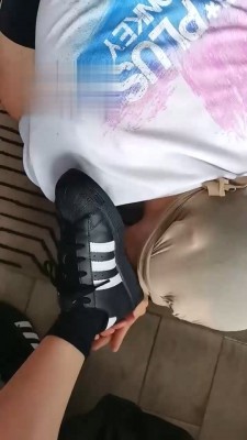 【well】强迫奶狗舔脏鞋 bf18004_绳艺库视频下载