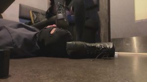 【开发素人】日本素人美女在歌厅碾压狗奴才 bf7693_绳艺库视频下载