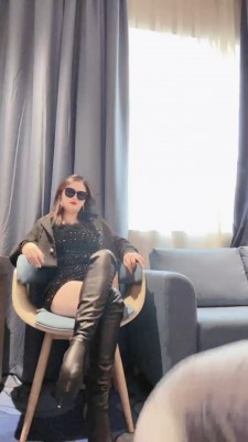 套路直播视频【甜心教主】脏靴擦鞋器/骑马/吃圣水泡饭 bf25397_绳艺库视频下载