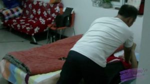 美少女惩治艺术男._绳艺库视频下载