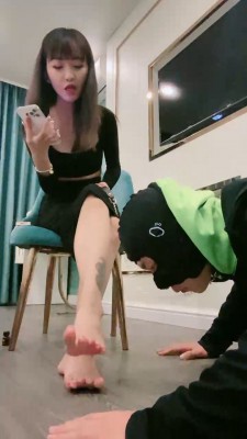 【路子】社会女玩弄路人狗 bf22555_绳艺库视频下载