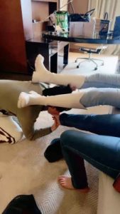 套路直播视频【上海赵丽颖】精彩!3S母女圣水混调废物【三视角+完整版】bf23996_绳艺库视频下载