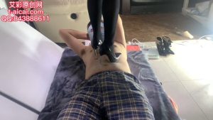 【新人】第一次视频多角度黑色12厘米高跟艺术跺踩肚子_绳艺库视频下载