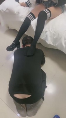 【长沙情侣】学生S过膝袜-暴打狗子 bf5474_绳艺库视频下载