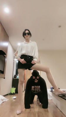 套路直播视频【虞姬】闺蜜入圈性感调/高跟鞋全体重踩踏 bf25463_绳艺库视频下载