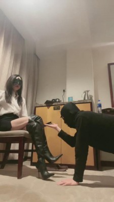 【kiki】长靴诱惑-老师的惩罚 bf6284_绳艺库视频下载