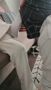 套路直播视频【奶味小仙女】帆布鞋超臭白袜气味羞辱【完整版】 bf26052_绳艺库视频下载