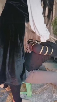 【内蒙一一】被表姐捆绑起来鞭打 bf8045_绳艺库视频下载