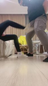 套路直播视频【肉肉】高帮白袜全体重踩踏/提档【完整版】 bf24777_绳艺库视频下载