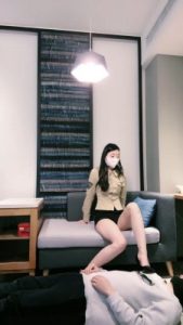 套路直播视频【罗宾】御姐长腿高跟诱惑-闻臭袜-提档-转胯裸足狂舔 bf26789_绳艺库视频下载