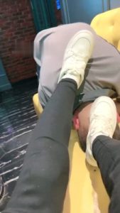 【林夕】KTV玩狗-人体鞋刷/闻袜子深喉/口水转胯/踩脚底下 bf28329_绳艺库视频下载