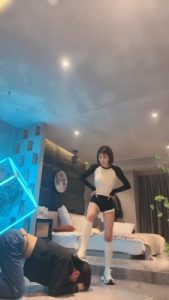 套路直播视频【简一】剧情-师兄的沦陷-及膝袜踩踏/深喉/闻运动鞋/舔脚趾 bf26072_绳艺库视频下载