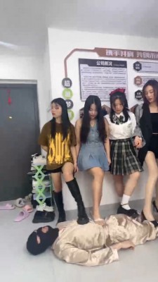 【狗哥】推荐-7S群调-全体重踩踏/转胯/踢踹/原味捂脸/骑马 bf27226_绳艺库视频下载