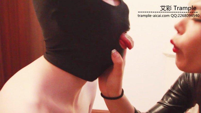 明妃女王脏鞋口水调教2_绳艺库视频下载