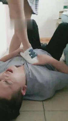 【滔滔】生日找素人踢踹 bf10680_绳艺库视频下载