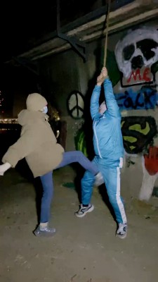 【美离子】户外吊绑狗狠虐 bf23003_绳艺库视频下载