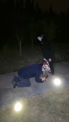 【妆主大人】户外路遇bt跟踪狂 bf19409_绳艺库视频下载