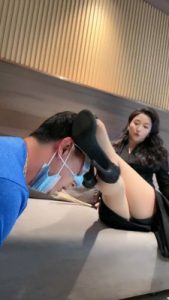 【鑫儿教头】藤条抽/肉丝脚深喉狂舔/强制吃口水 bf26886_绳艺库视频下载