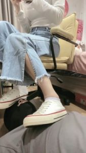 【漫漫】帆布鞋白袜+裸足凉鞋踩脚垫 bf27032_绳艺库视频下载