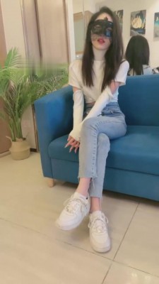 【KIKi】超刺激摄影师约拍偷闻鞋被发现 bf6578_绳艺库视频下载