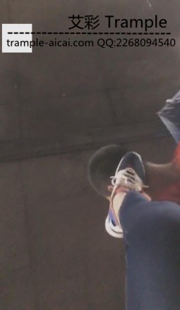 VIVI户外调教鞋奴_绳艺库视频下载