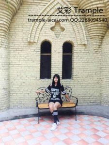 剧情美女休闲板鞋羞辱踩踏偷鞋贼_绳艺库视频下载